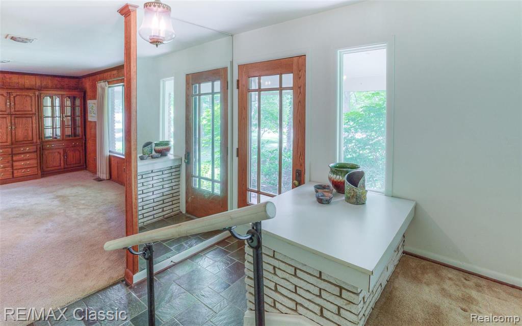 30535 Pear Ridge Farmington Hills, MI 48334 - Photo 8 of 51