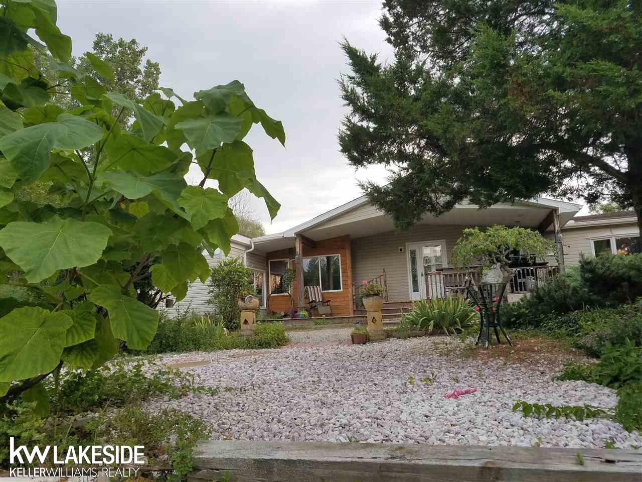 814 Mayer Road Columbus, MI 48063 - Photo 2 of 40 31327219-1.JPG