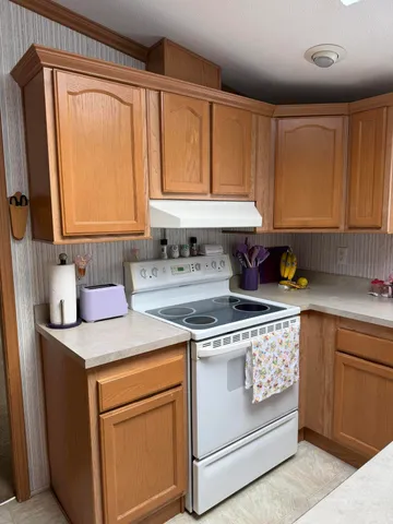 $289,000 | 3036 Ohio Street, Glenburn, ME 04401