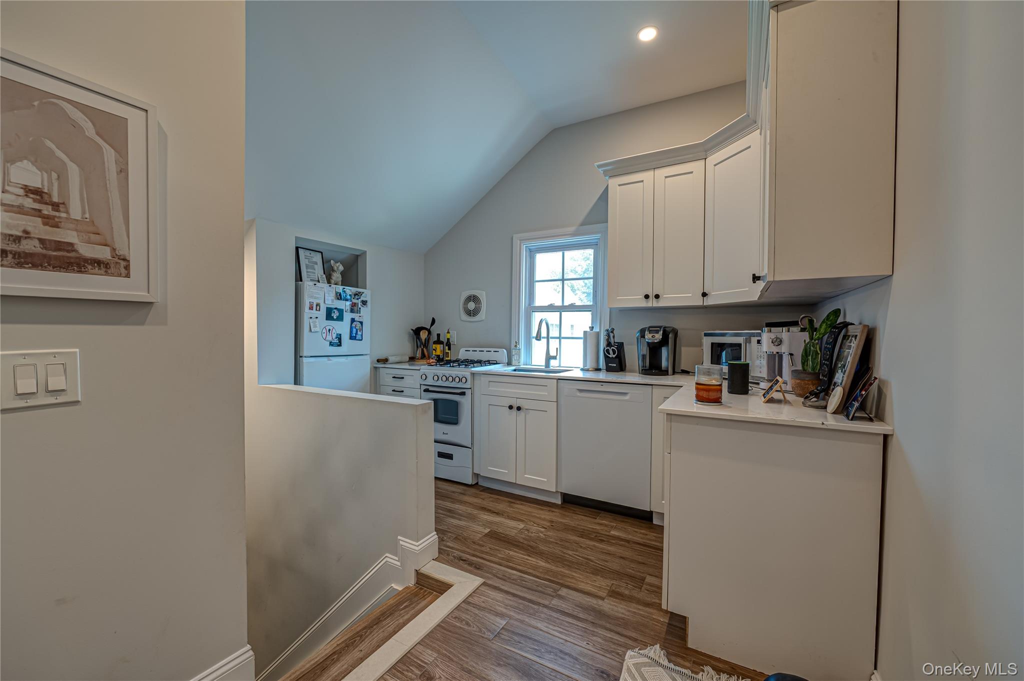 68 Nassau Road Huntington, NY 11743 - Photo 12 of 41 Third Floor Apartment - Kitchen