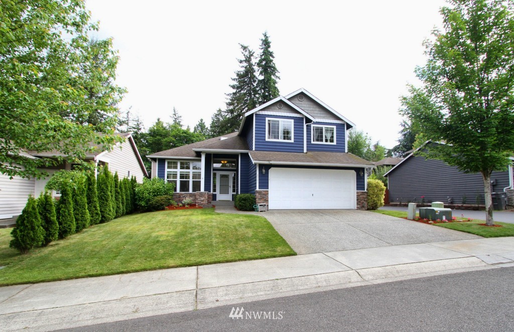 8921 Northeast 176th Street Bothell, WA 98011 - Photo 2 of 17 Gallery Image 2
