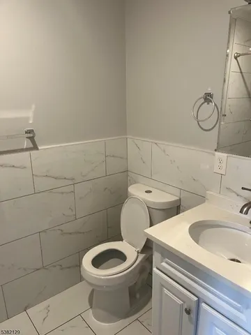 $2,600 | 253 Pine Street, Elizabeth Port, NJ 07206