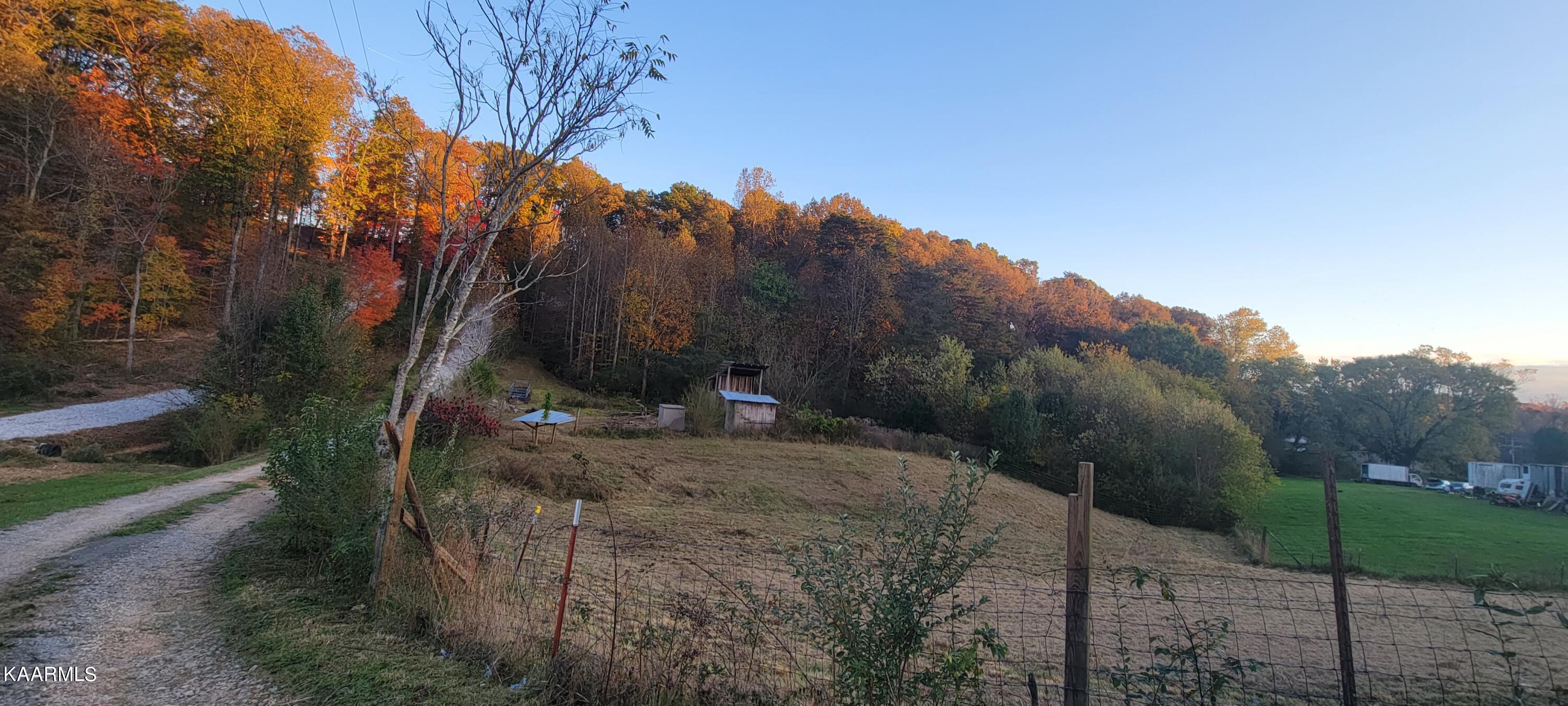 106 Offutt Road Clinton, TN 37716 - Photo 3 of 38 20211104_181207
