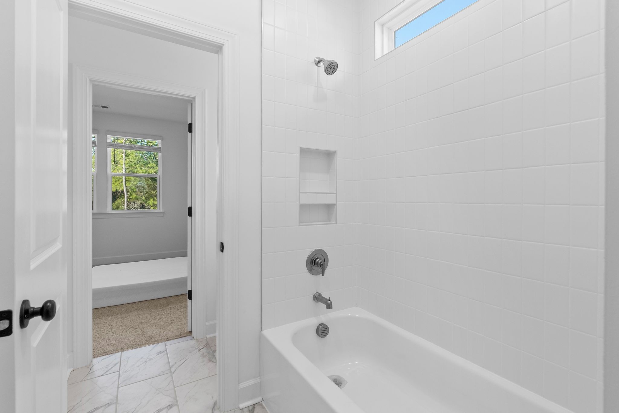7440 Atwater Circle Fairview, TN 37062 - Photo 28 of 43 a bathroom with a bathtub