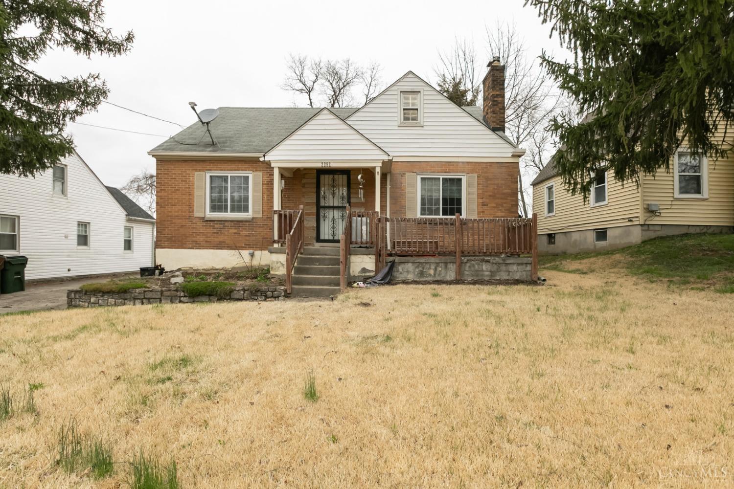 2292 East Galbraith Road Reading, OH 45237 - Photo 1 of 29 Gallery Image 1