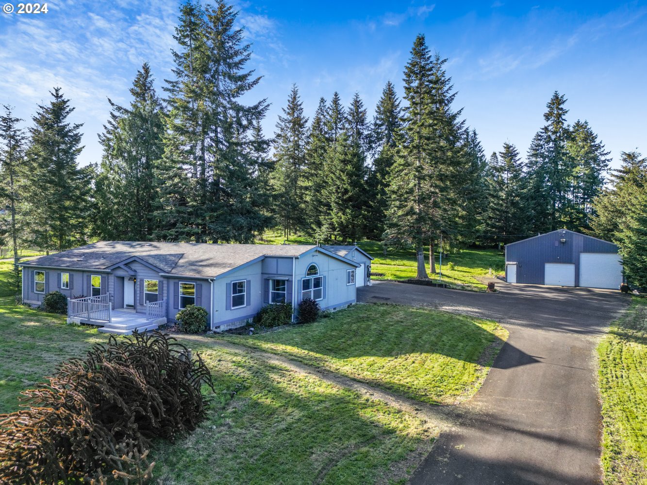 1300 South Silver Lake Road Castle Rock, WA 98611 - Photo 1 of 31 Gallery Image 1