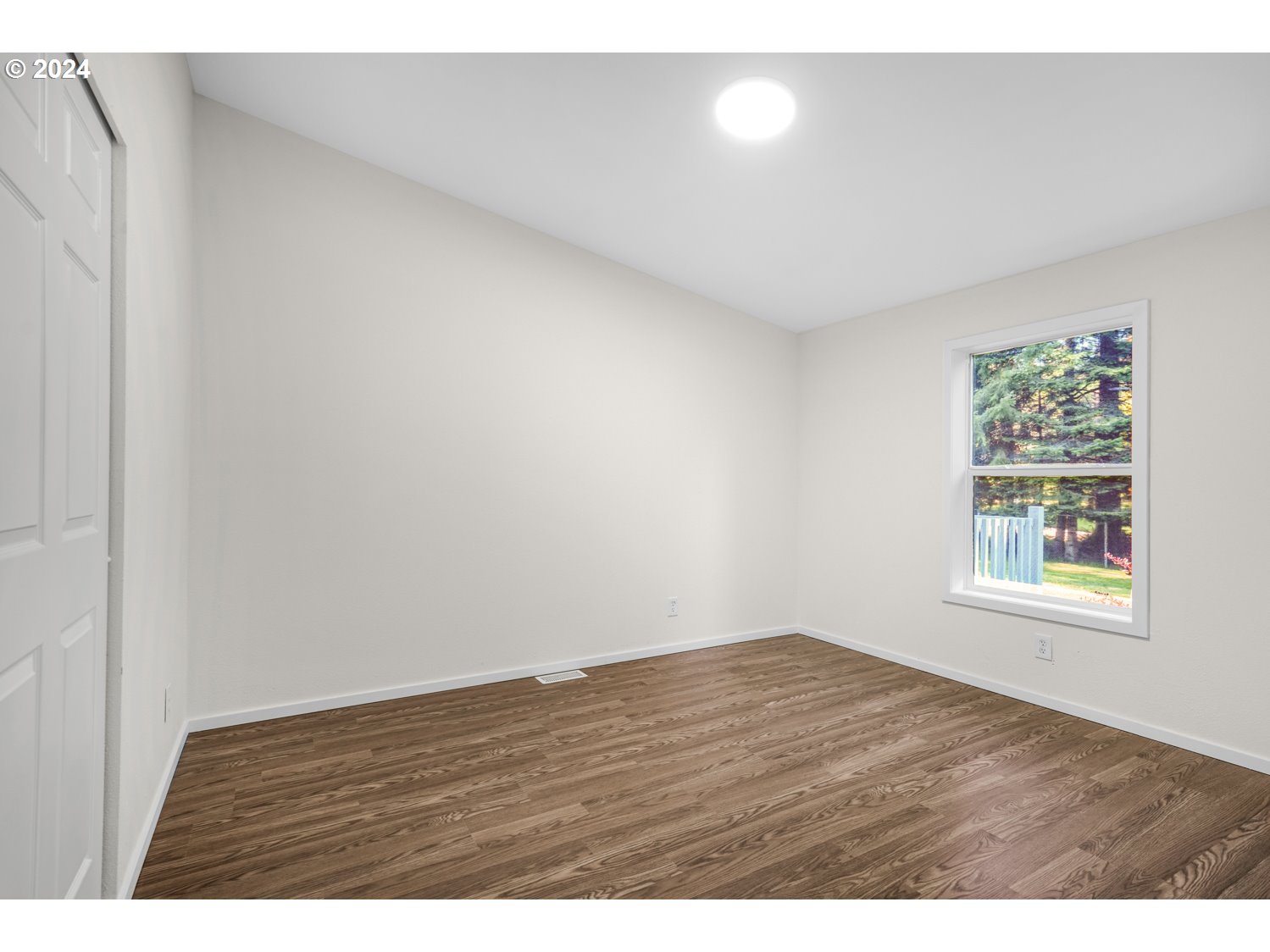 1300 South Silver Lake Road Castle Rock, WA 98611 - Photo 16 of 31 Gallery Image 16