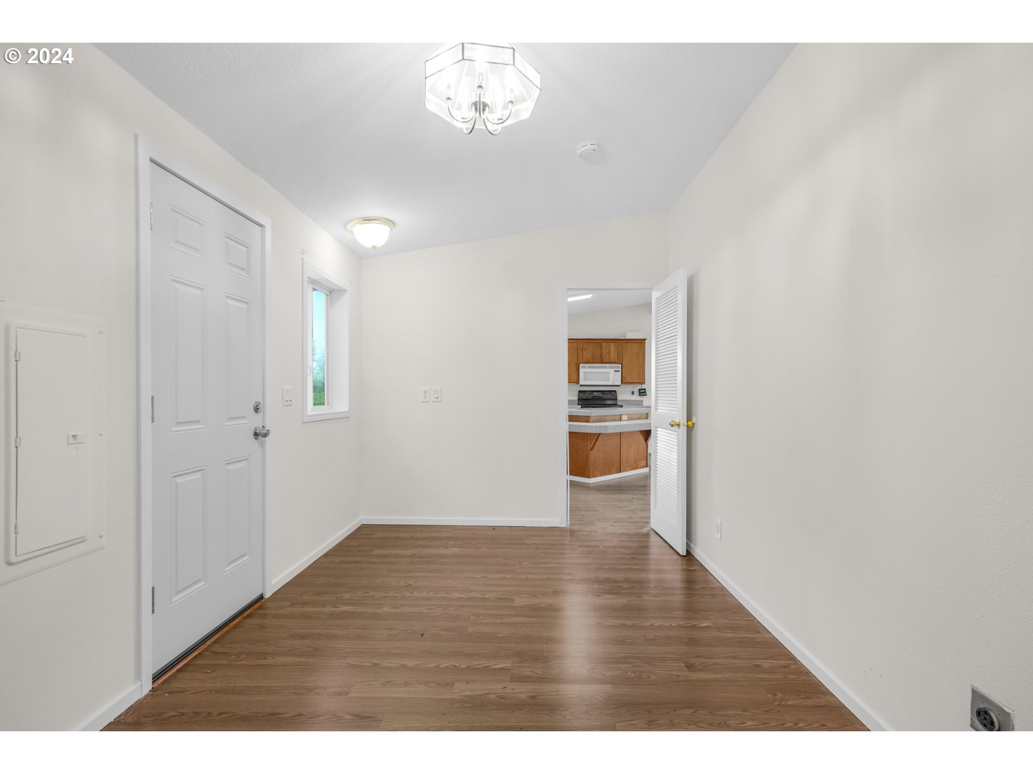 1300 South Silver Lake Road Castle Rock, WA 98611 - Photo 19 of 31 Gallery Image 19