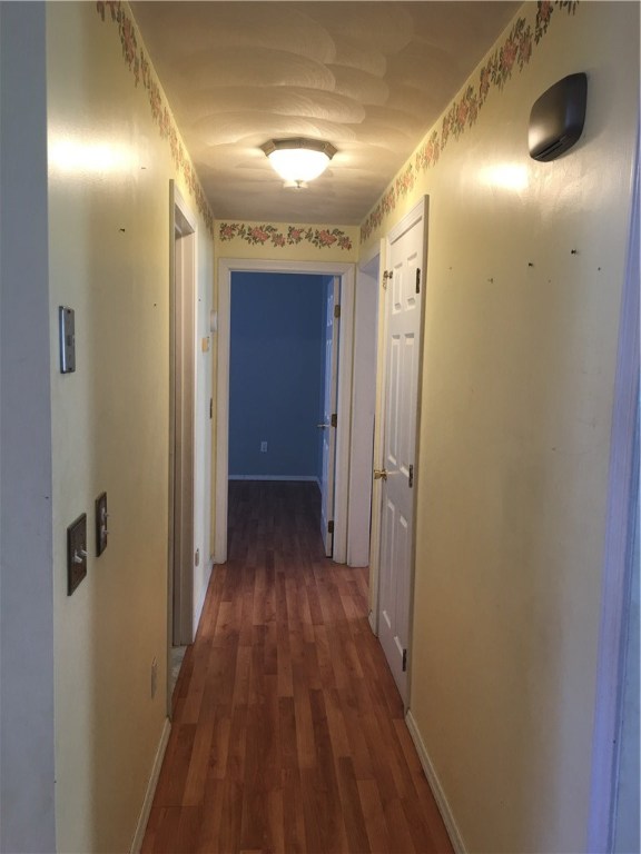 46 Hamilton Road Cranston, RI 02910 - Photo 8 of 24 Gallery Image 8