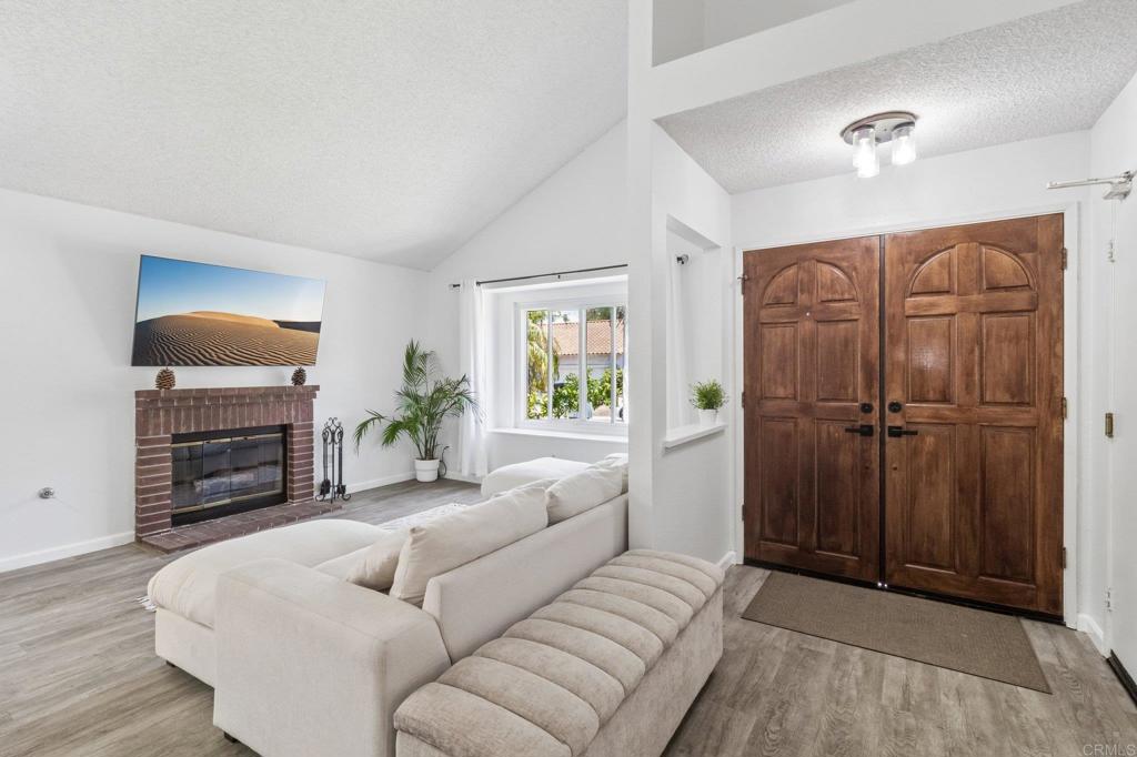 1968 Paseo Del Rey Vista, CA 92084 - Photo 3 of 40