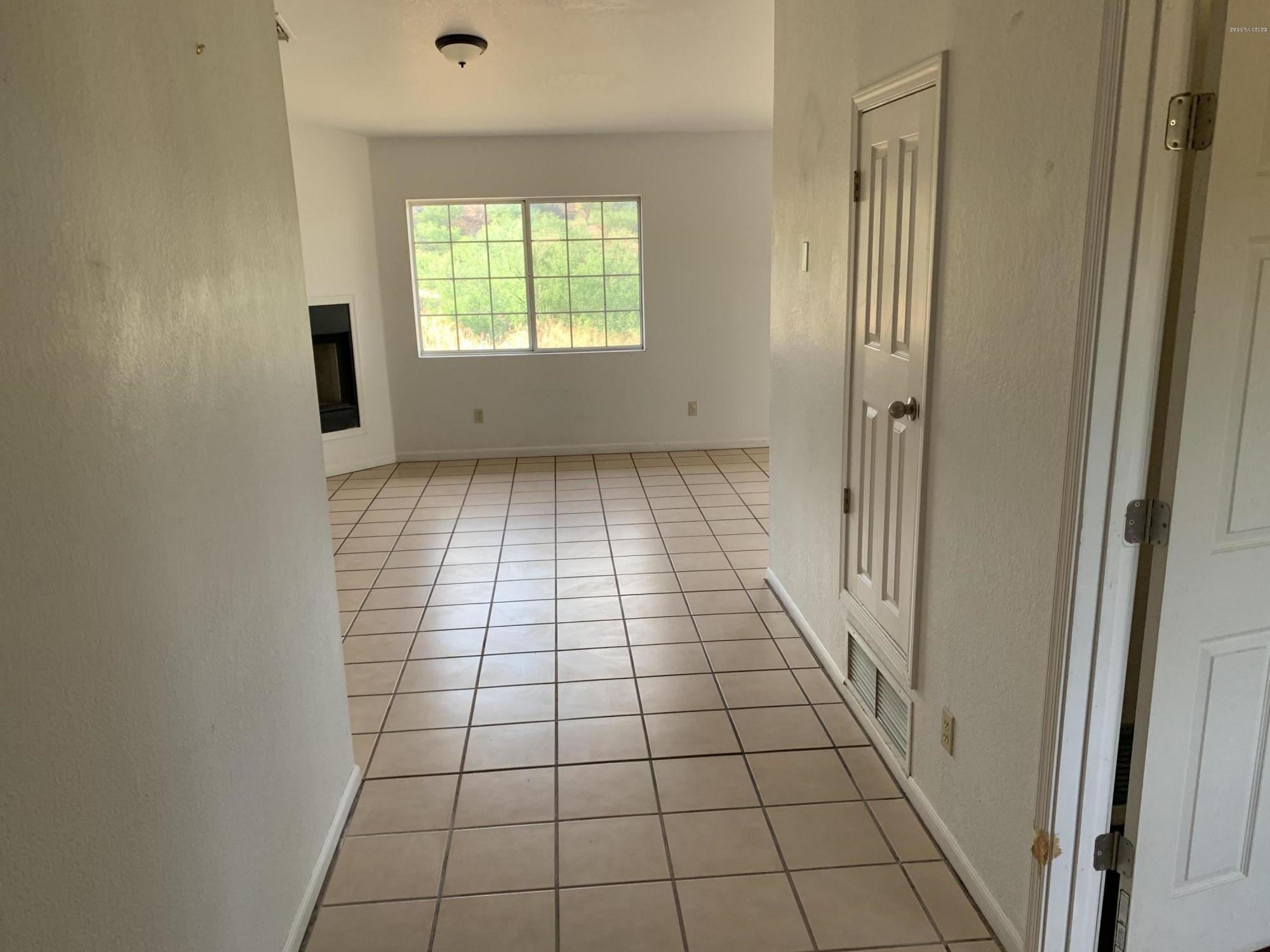 1047 Circulo Golondrina Rio Rico, AZ 85648 - Photo 2 of 13