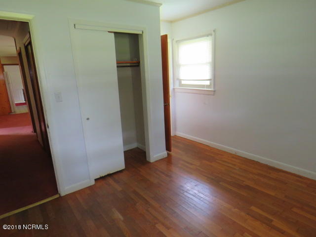 5621 St Nicholas Road Wilmington, NC 28405 - Photo 16 of 27 IMG_1575