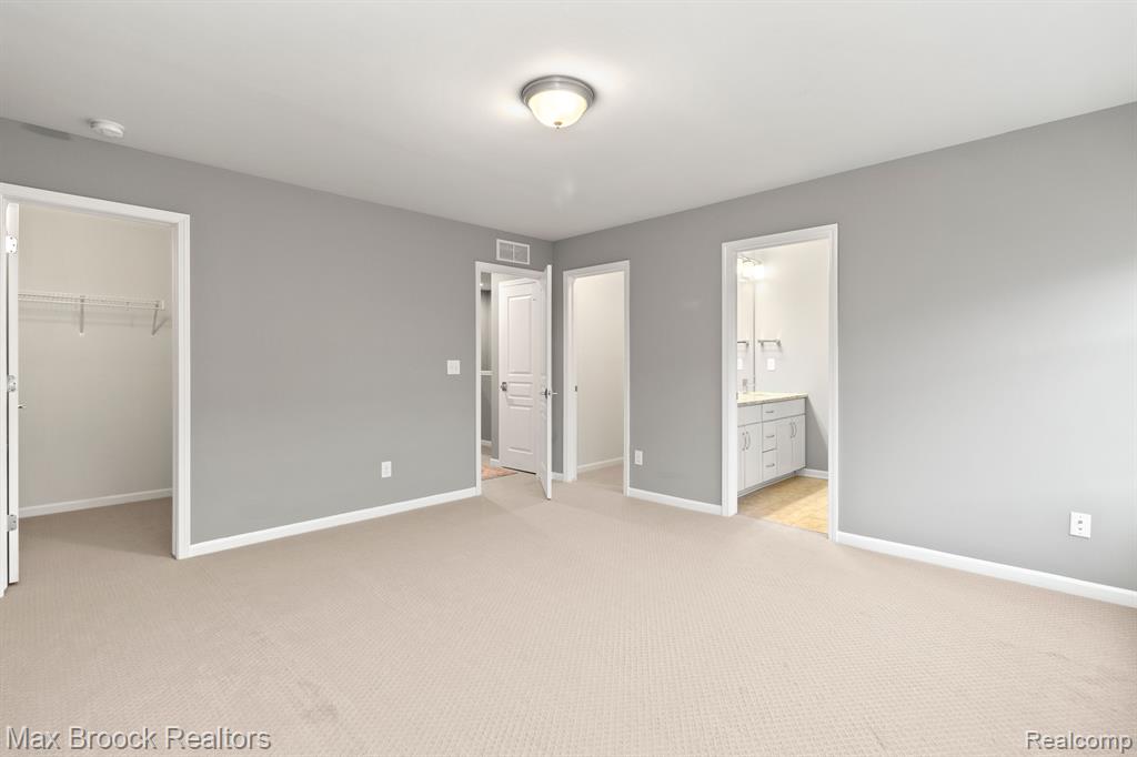 2944 Glenbar Circle, Unit 85 Rochester, MI 48307 - Photo 28 of 45 Gallery Image 28