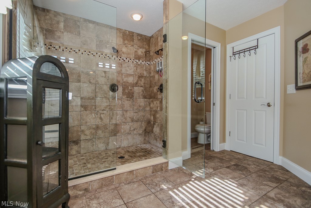 3991 North Myers Road Geneva, OH 44041 - Photo 29 of 43 Dual Showers in Tiled Owner's Suite Bathroom