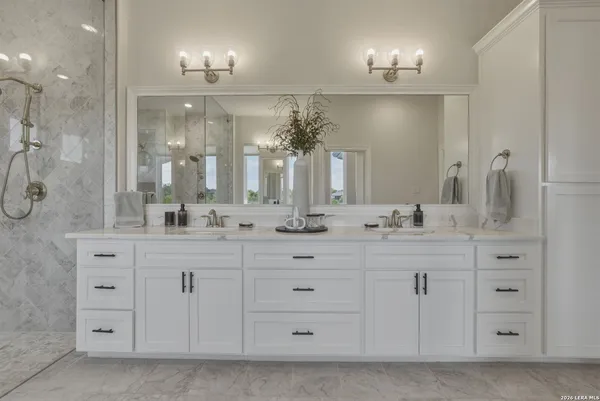 $1,350,000 | 1356 Bordeaux Lane, New Braunfels, TX 78132
