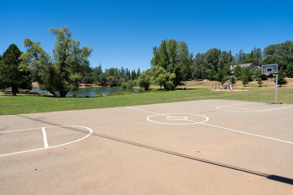 3191 Pine Cone Court Placerville, CA 95667 - Photo 12 of 37 a view of a basket ball ground