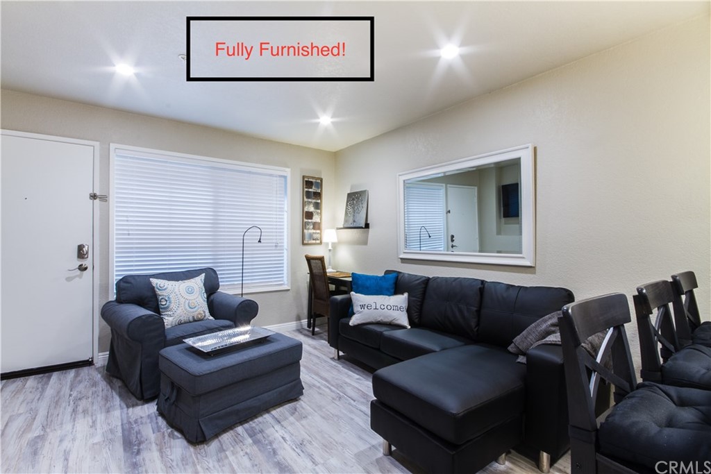 Fully Furnished 1BD 1BA all you need to bring is your suitcase!