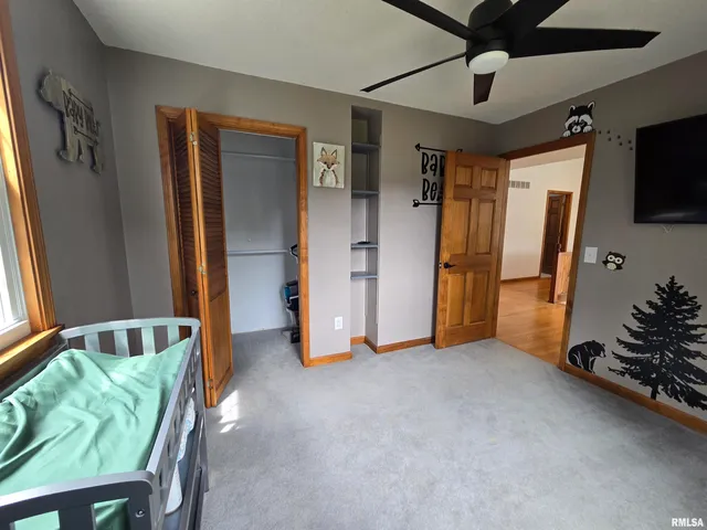 $390,000 | 21885 North Tea Rose Lane, Texico, IL 62889