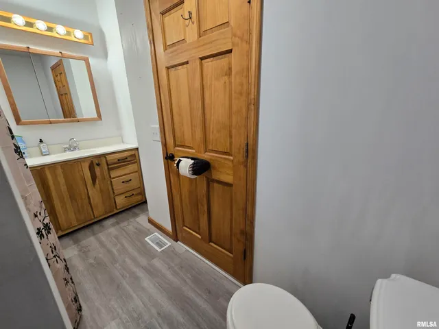 $390,000 | 21885 North Tea Rose Lane, Texico, IL 62889