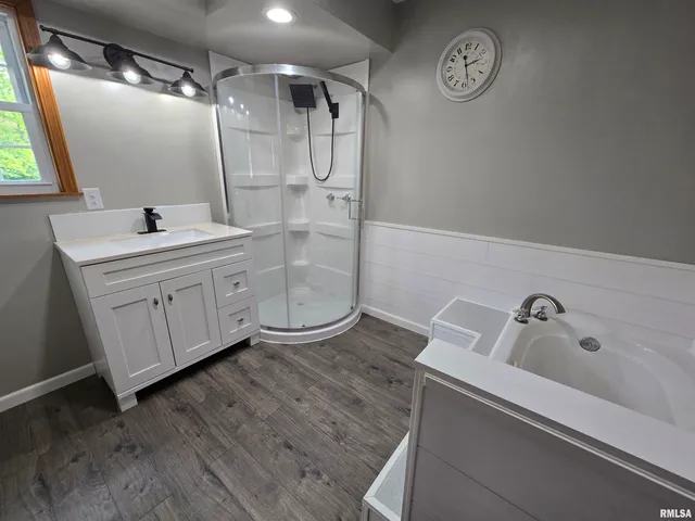 $390,000 | 21885 North Tea Rose Lane, Texico, IL 62889