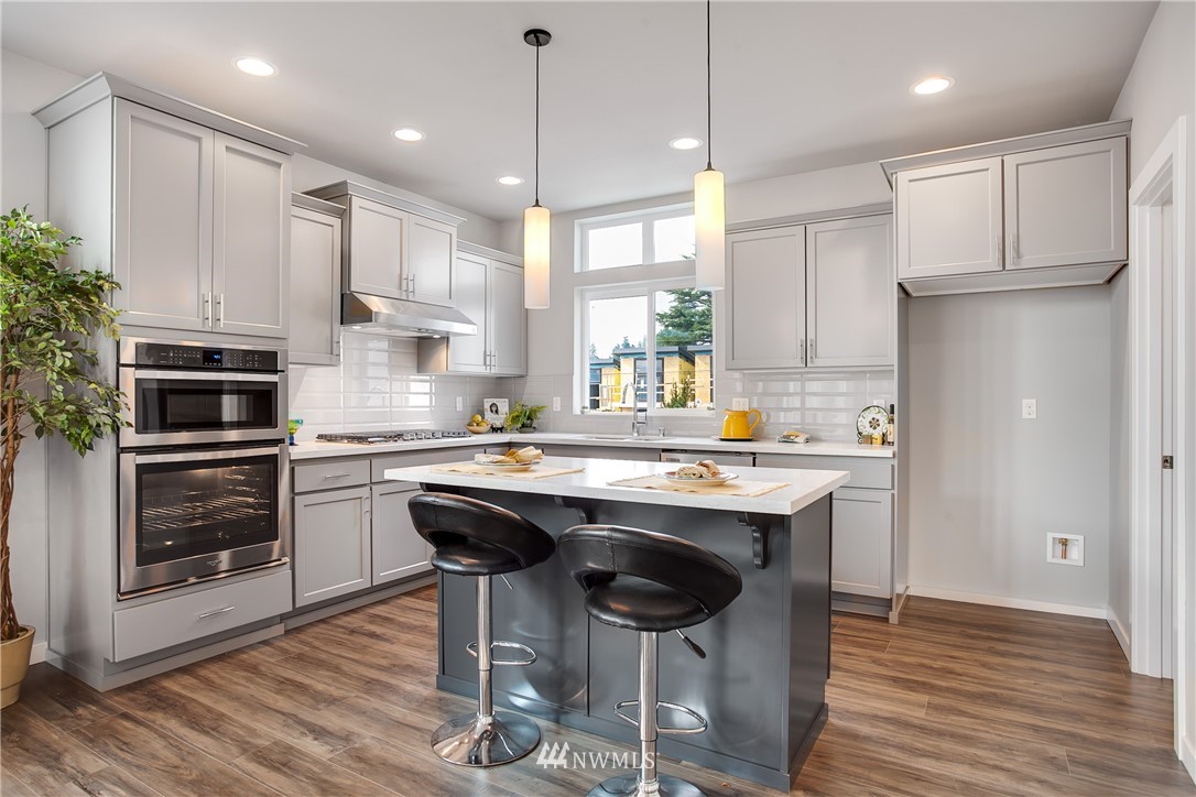 10342 Northeast 187th Street, Unit 2 Bothell, WA 98011 - Photo 7 of 21