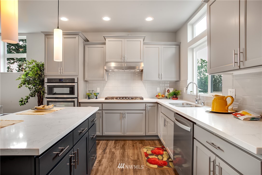 10342 Northeast 187th Street, Unit 2 Bothell, WA 98011 - Photo 8 of 21