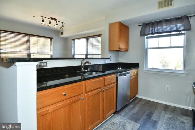 $2,250 | 14100 Farnsworth Lane, Unit 2202, Upper Marlboro, MD 20772