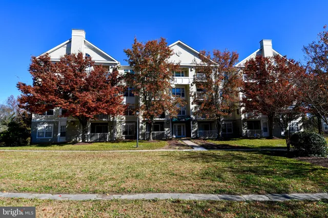 $2,250 | 14100 Farnsworth Lane, Unit 2202, Upper Marlboro, MD 20772
