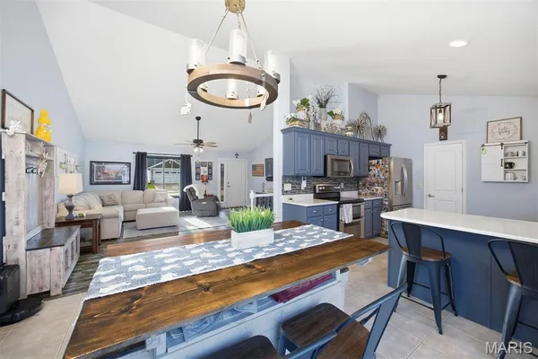 $364,900 | 13976 Lincoln Drive, Breese, IL 62230