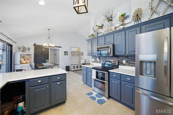 $364,900 | 13976 Lincoln Drive, Breese, IL 62230