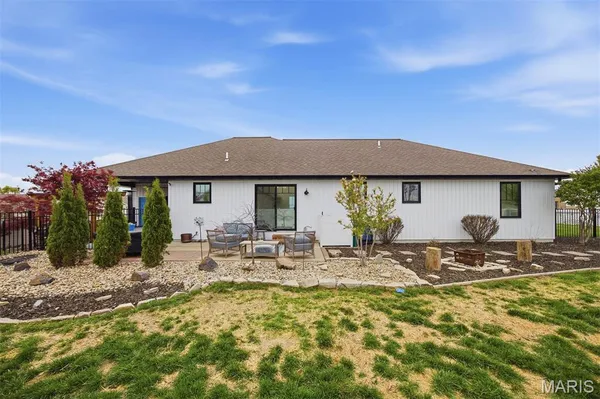 $364,900 | 13976 Lincoln Drive, Breese, IL 62230