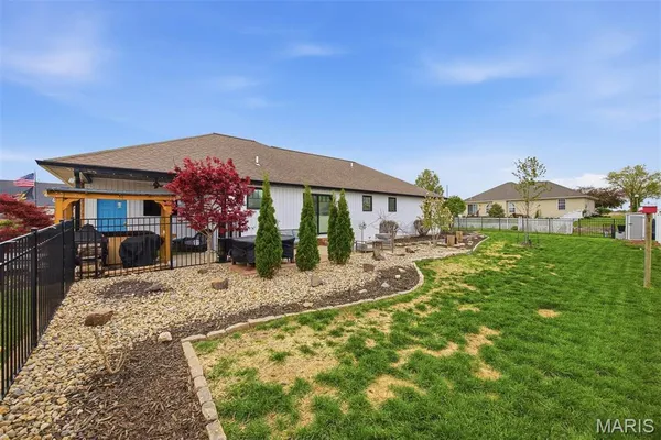 $364,900 | 13976 Lincoln Drive, Breese, IL 62230