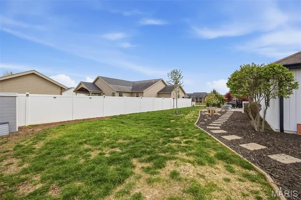 $364,900 | 13976 Lincoln Drive, Breese, IL 62230