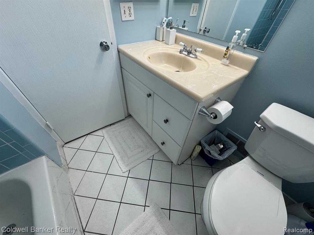 6516 Raintree Court Canton, MI 48187 - Photo 25 of 41
