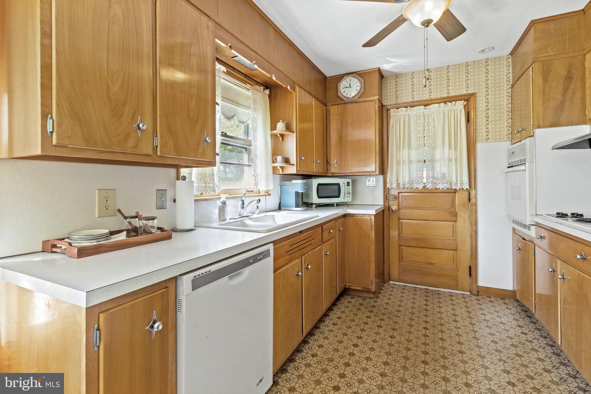 1601 Reed Street Coatesville, PA 19320 - Photo 8 of 40 Gallery Image 8