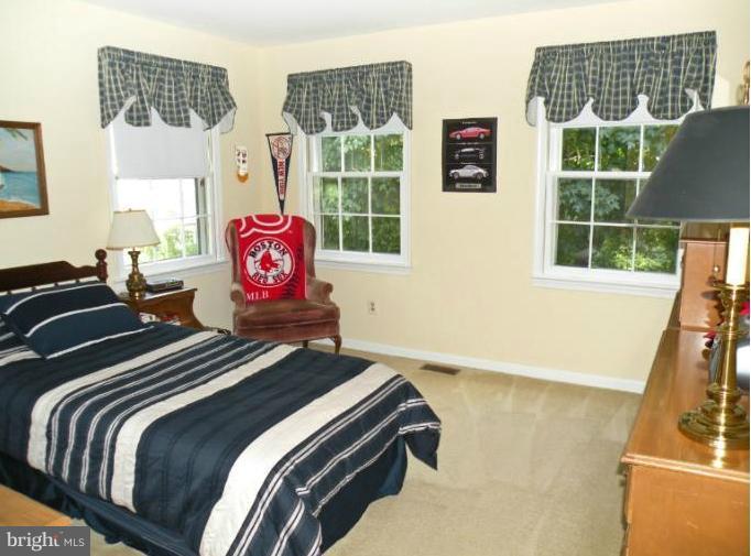 11896 Fawn Ridge Lane Reston, VA 20194 - Photo 16 of 27 Bedroom