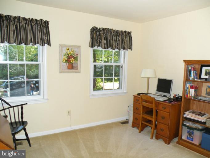 11896 Fawn Ridge Lane Reston, VA 20194 - Photo 18 of 27 BEDROOM #5