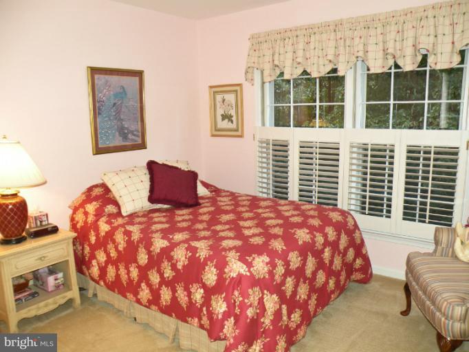 11896 Fawn Ridge Lane Reston, VA 20194 - Photo 19 of 27 Bedroom