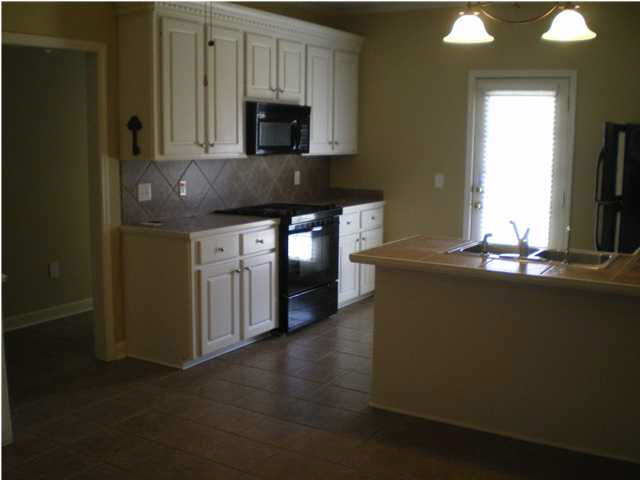112 Ridgefield Drive Madison, MS 39110 - Photo 7 of 22 Kitchen