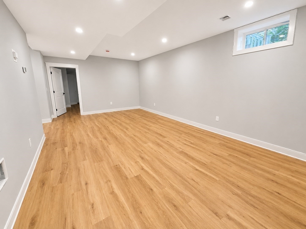 17 Longhill Road Franklin, MA 02038 - Photo 38 of 41