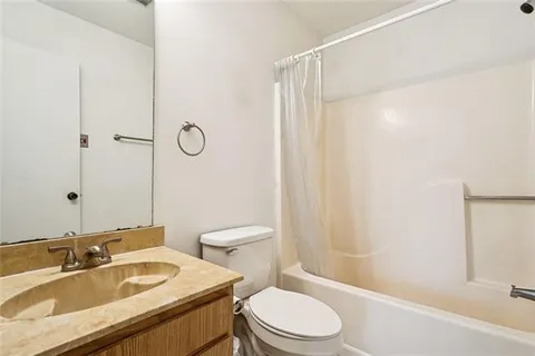$129,900 | 1512 Parkview Boulevard, Unit 1512, Mandeville, LA 70471