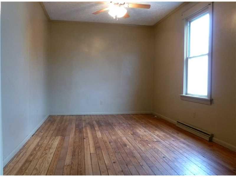 514 21st Street Beaver Falls, PA 15010 - Photo 9 of 18 Dining Room.