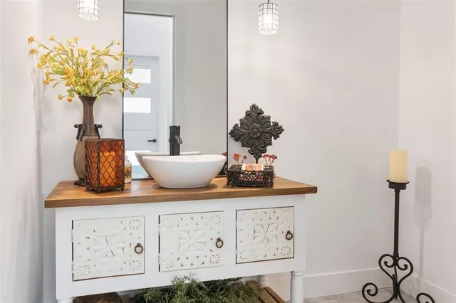 $999,000 | 255 Private Road 5941, Emory, TX 75440