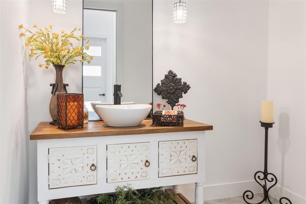 255 Private Road 5941 Emory, TX 75440 - Photo 30 of 39 Interior details with vanity