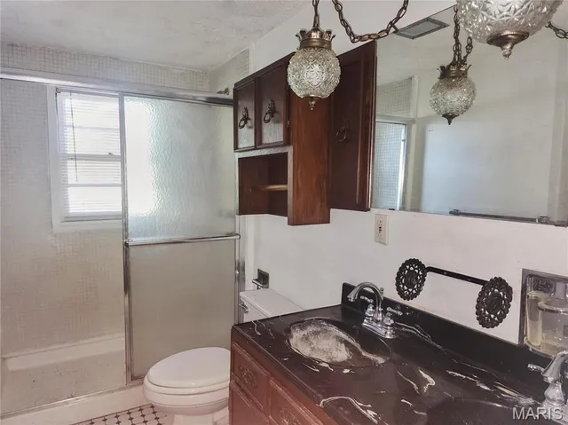 $52,250 | 808 Hickory Avenue, Shipman, IL 62685