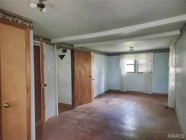 $52,250 | 808 Hickory Avenue, Shipman, IL 62685