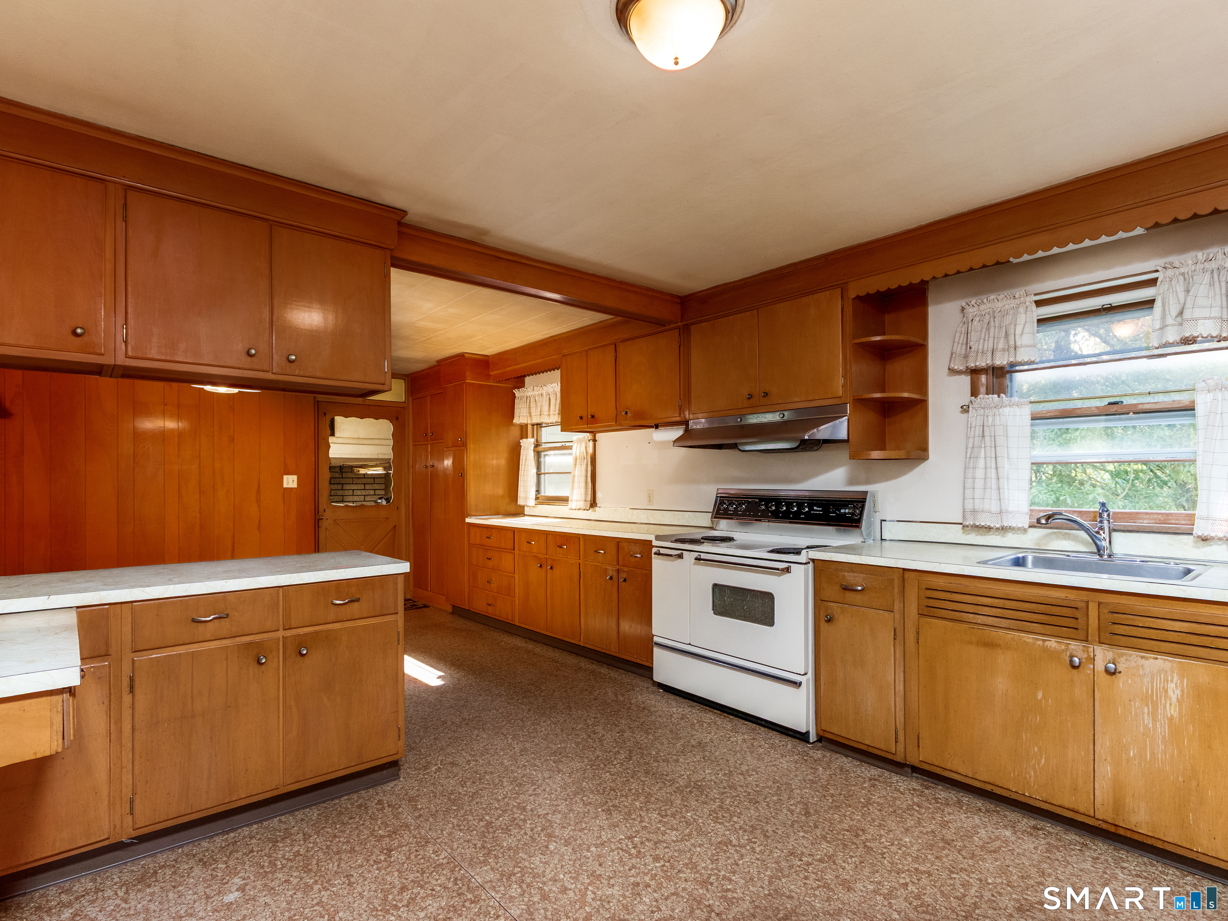1175 South Curtis Street Wallingford, CT 06492 - Photo 12 of 40