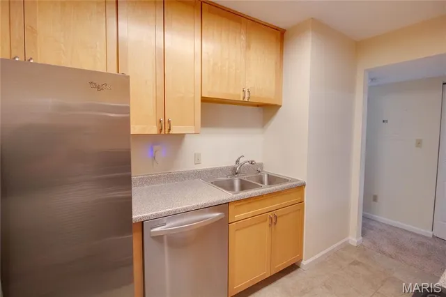 $149,900 | 9041 North Swan Circle, Brentwood, MO 63144