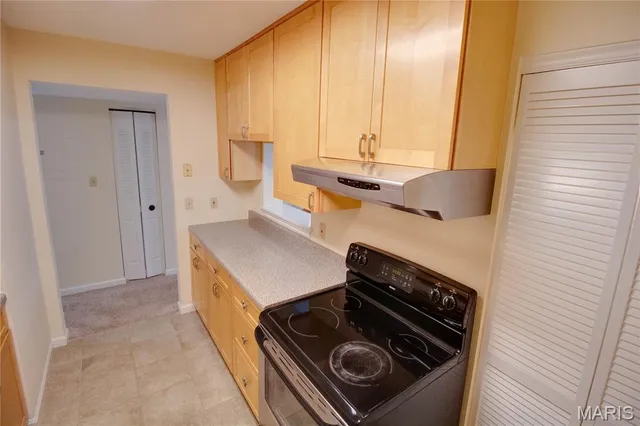 $149,900 | 9041 North Swan Circle, Brentwood, MO 63144