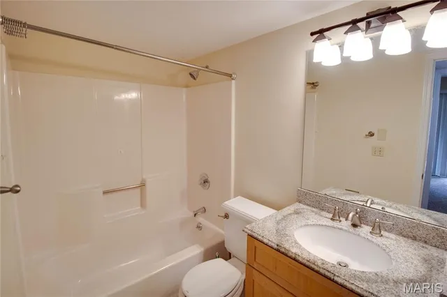 $149,900 | 9041 North Swan Circle, Brentwood, MO 63144